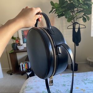 Black Circle crossbody
